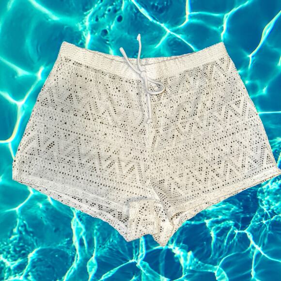 New XL White Crochet‎ Knit Beach Shorts Cover Up Swimsuit Swim Bikini Mini - Picture 3 of 4